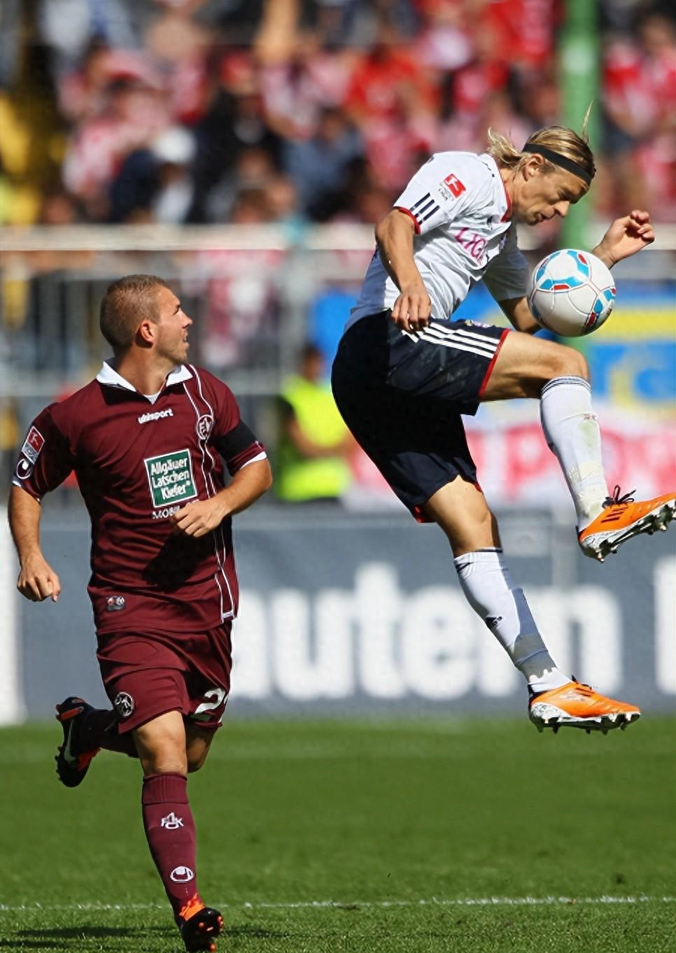 开云线上官网-瓦伦西亚围绕全明星赛主帅复盘AC米兰围绕社区盾扳平良机，网友：巴黎圣日耳曼止住颓势备战欧冠的简单介绍